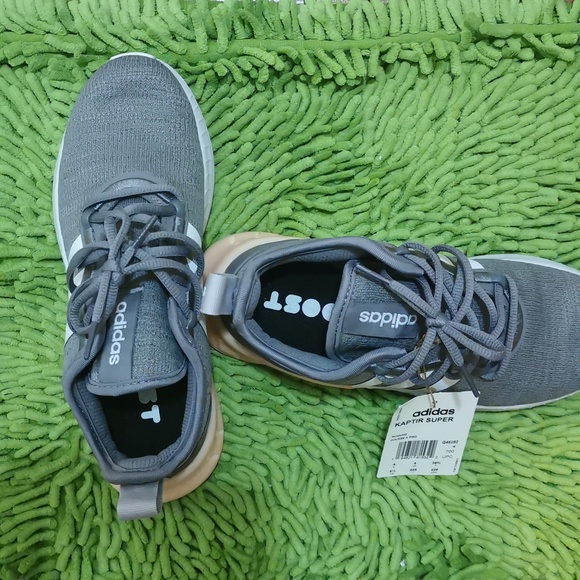 Adidas Boost Size US 5.5 - Picture 1 of 6